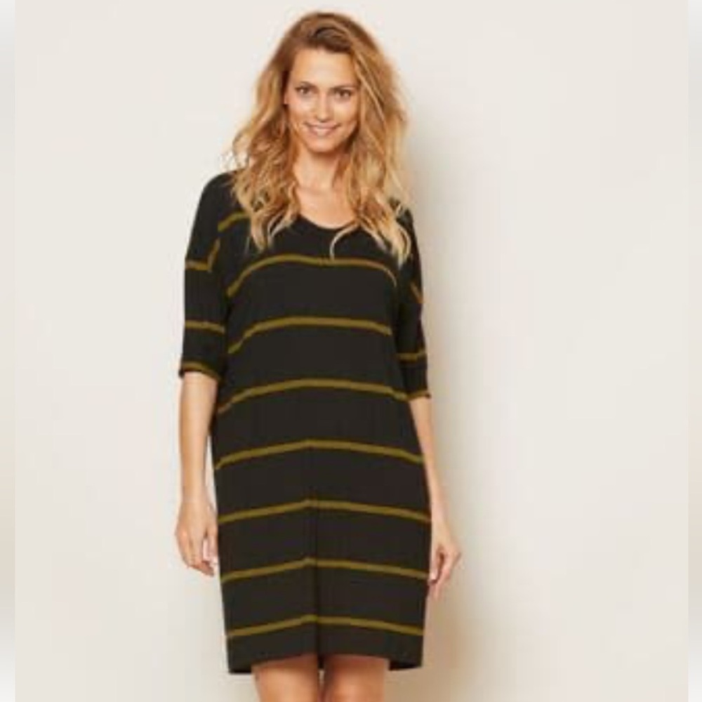🎈MASAI black dress w gold stripes